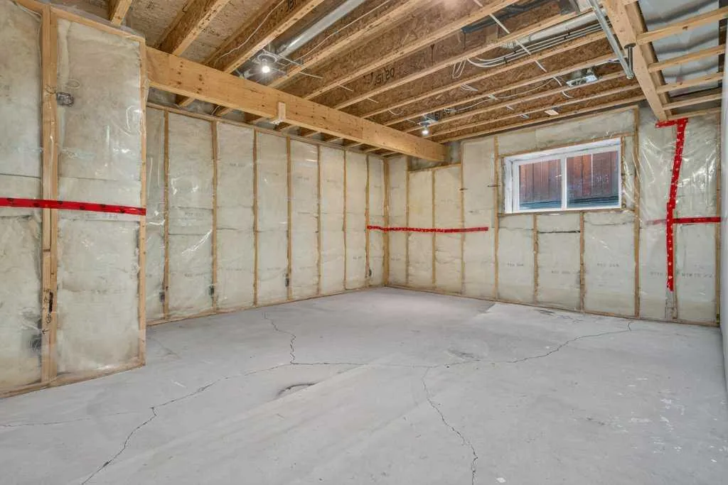 40 Tuscany Glen Road NW Calgary AB T3L 2T7