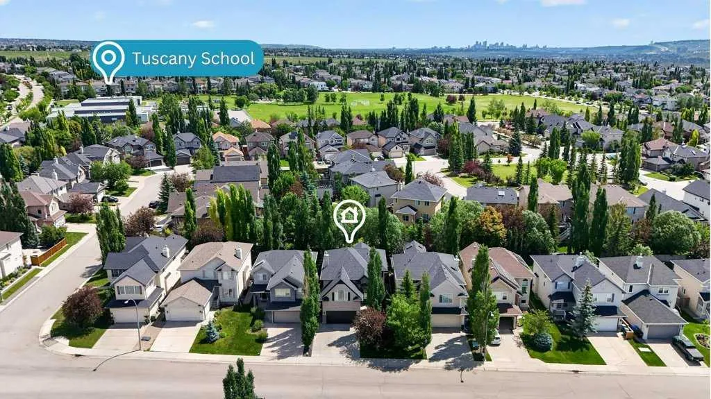 40 Tuscany Glen Road NW Calgary AB T3L 2T7