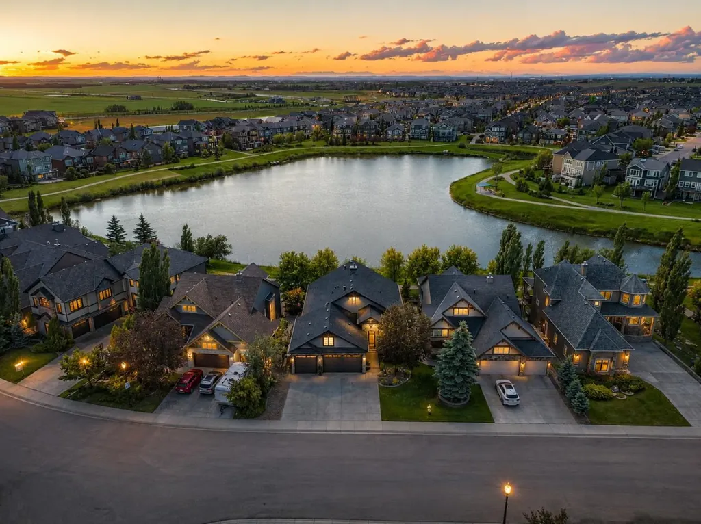 469 Rainbow Falls Way Chestermere AB T1X 1S5