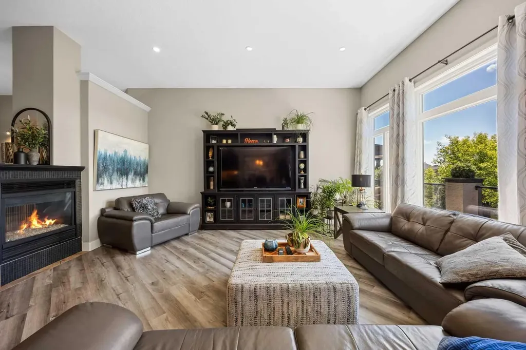 469 Rainbow Falls Way Chestermere AB T1X 1S5