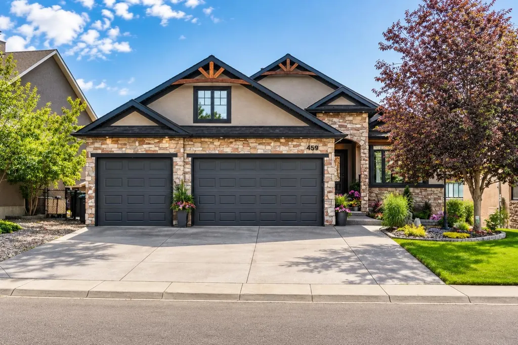 469 Rainbow Falls Way Chestermere AB T1X 1S5