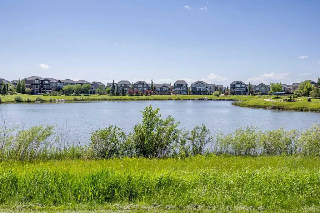 469 Rainbow Falls Way Chestermere AB T1X 1S5