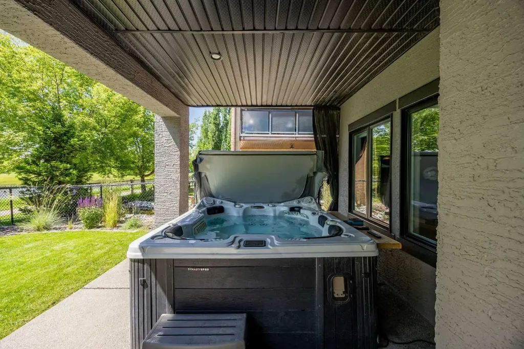 469 Rainbow Falls Way Chestermere AB T1X 1S5