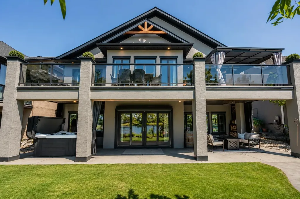 469 Rainbow Falls Way Chestermere AB T1X 1S5