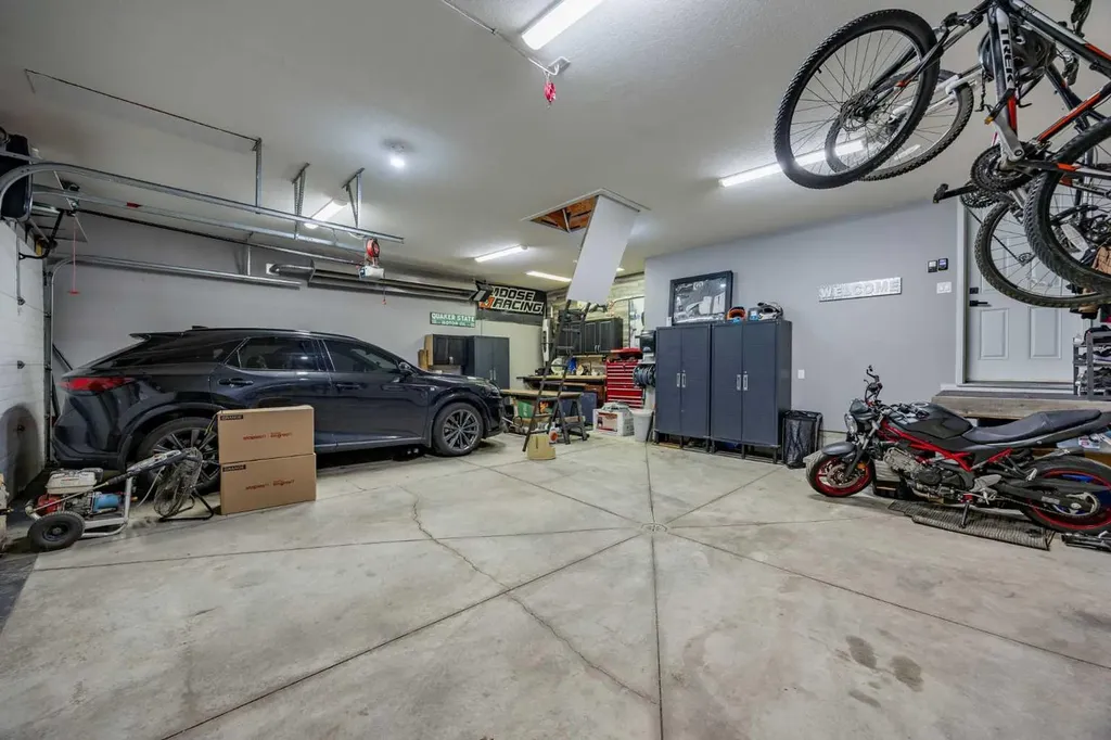 469 Rainbow Falls Way Chestermere AB T1X 1S5