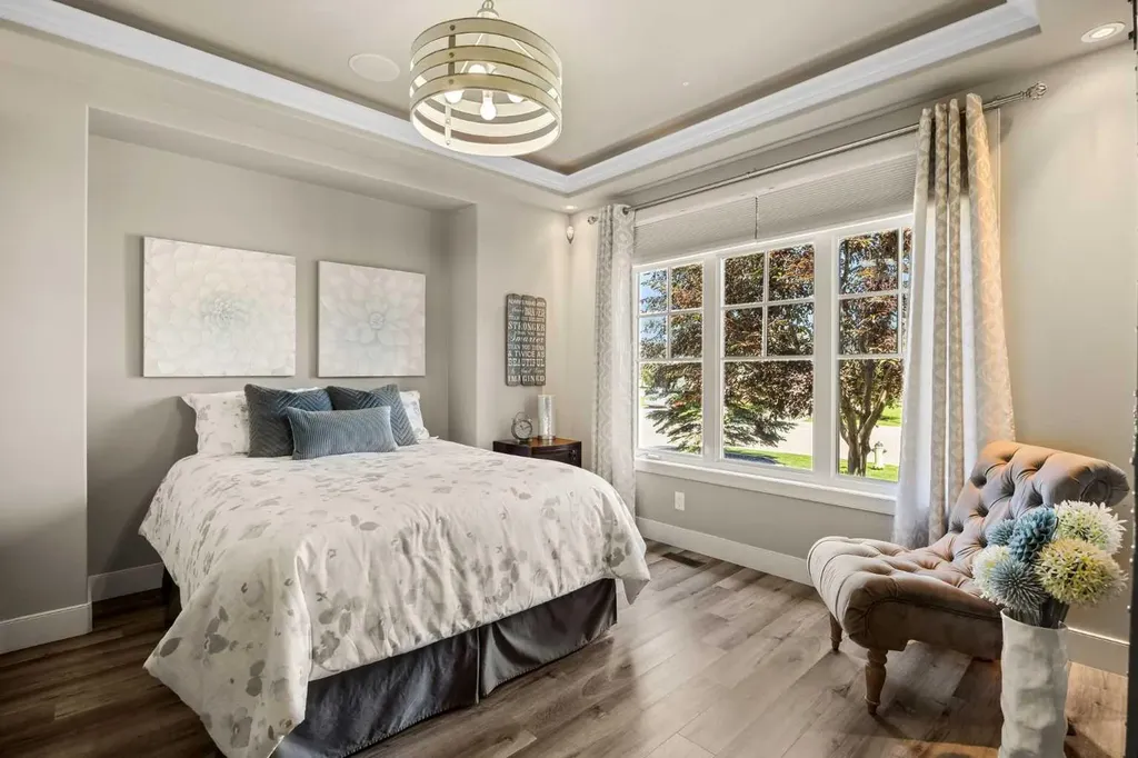 469 Rainbow Falls Way Chestermere AB T1X 1S5