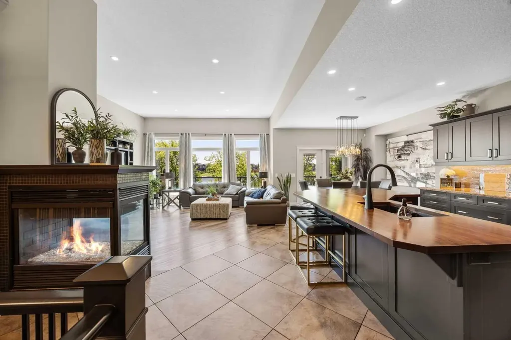 469 Rainbow Falls Way Chestermere AB T1X 1S5