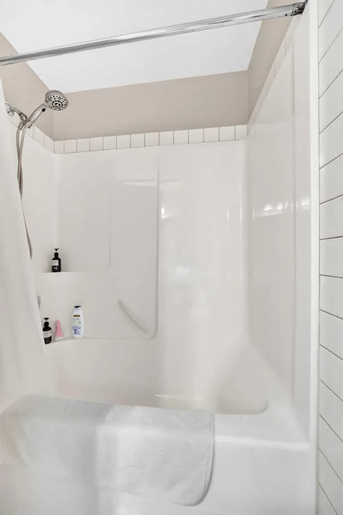 1414 17 Street SE Calgary AB T2G 5S6