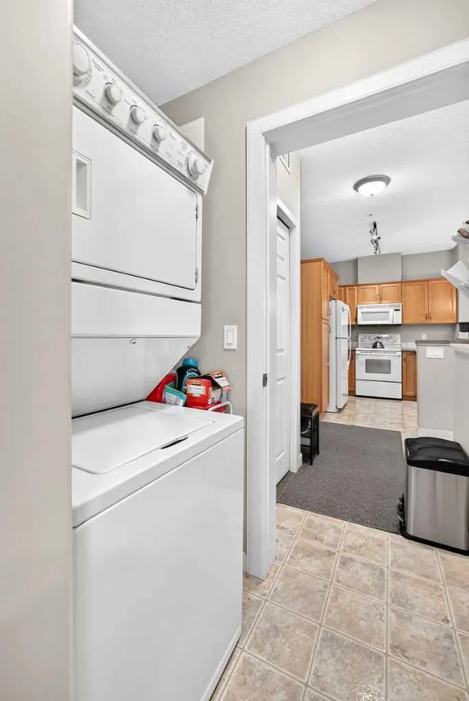 1414 17 Street SE Calgary AB T2G 5S6