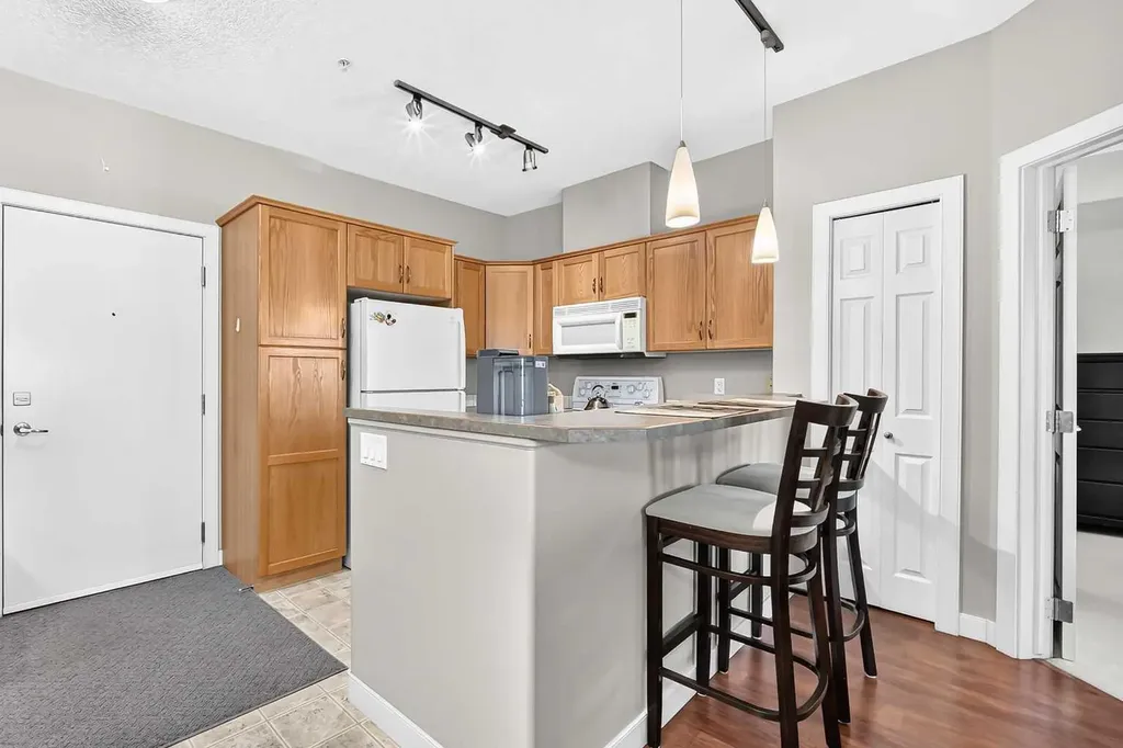 1414 17 Street SE Calgary AB T2G 5S6