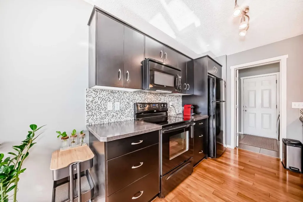 136 Sage Valley Drive NW Calgary AB T3R 0E4