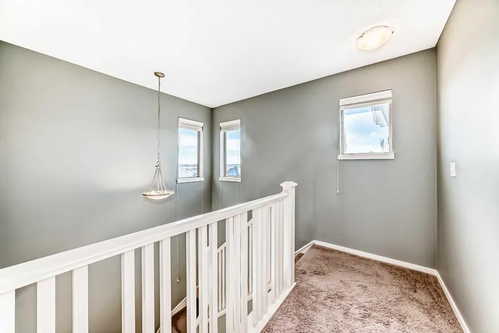 136 Sage Valley Drive NW Calgary AB T3R 0E4