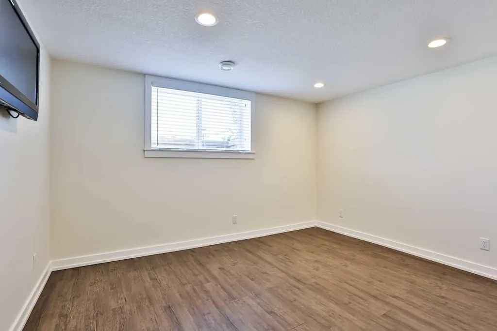 205019 Twp Road 6-1b Raymond AB T0K 2S0