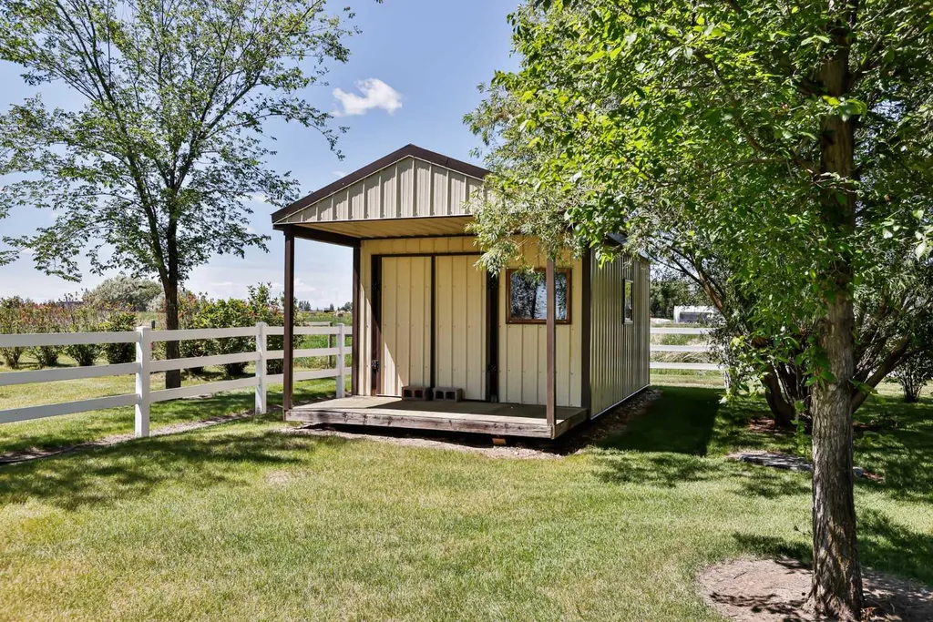 205019 Twp Road 6-1b Raymond AB T0K 2S0