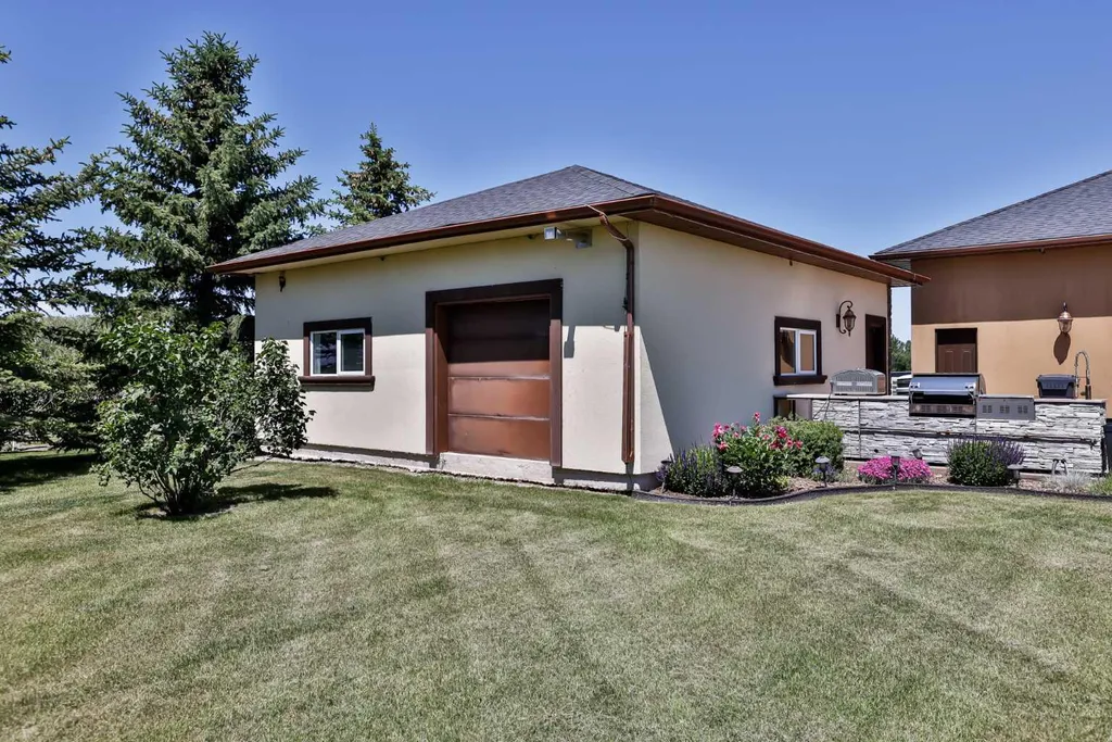 205019 Twp Road 6-1b Raymond AB T0K 2S0