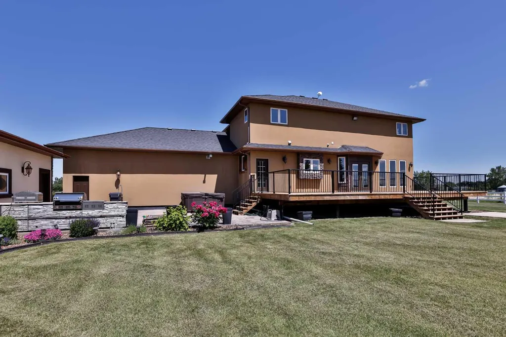205019 Twp Road 6-1b Raymond AB T0K 2S0