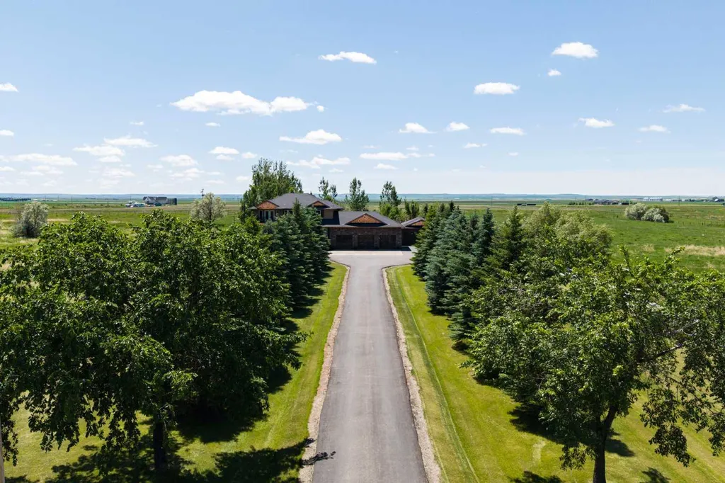 205019 Twp Road 6-1b Raymond AB T0K 2S0