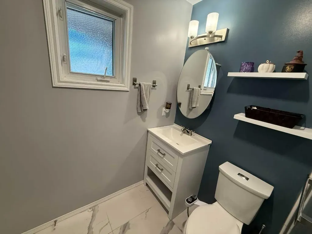 429 Collinge Road Hinton AB T7V1L1