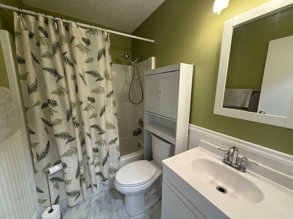 429 Collinge Road Hinton AB T7V1L1