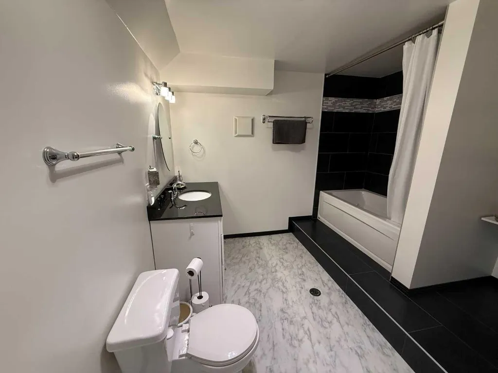 429 Collinge Road Hinton AB T7V1L1