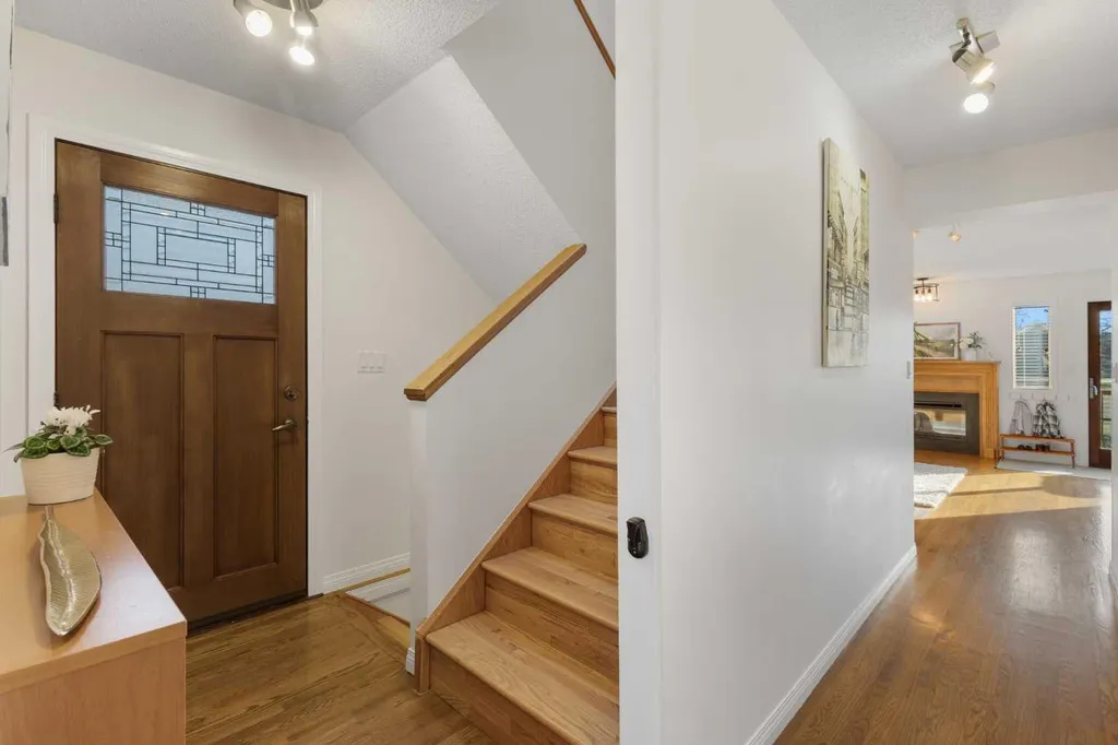 1629 29 Avenue SW Calgary AB T2T 1M6