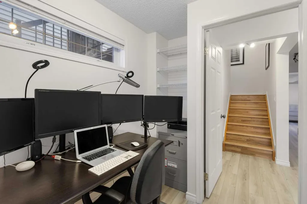1629 29 Avenue SW Calgary AB T2T 1M6