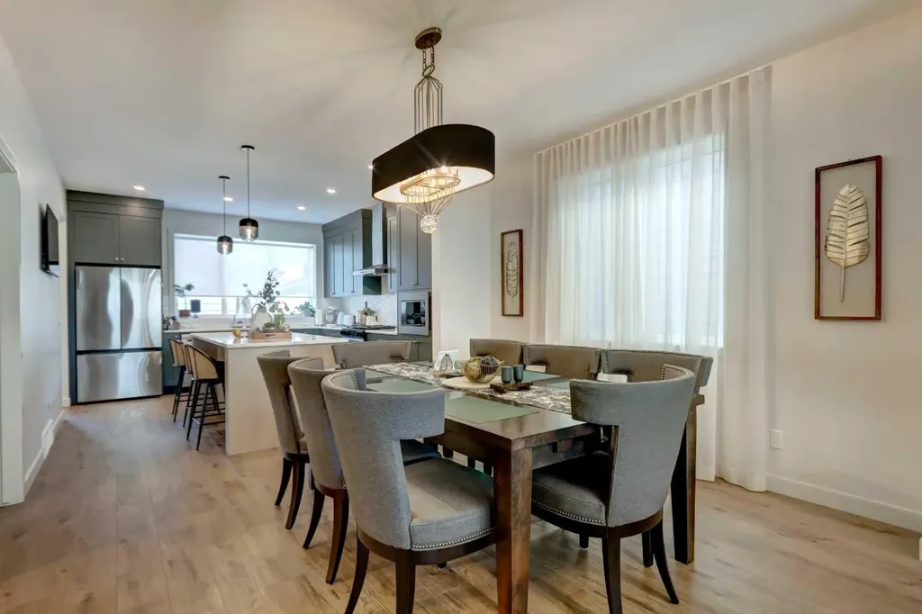15033 37 Street SW Calgary AB T2Y0R5