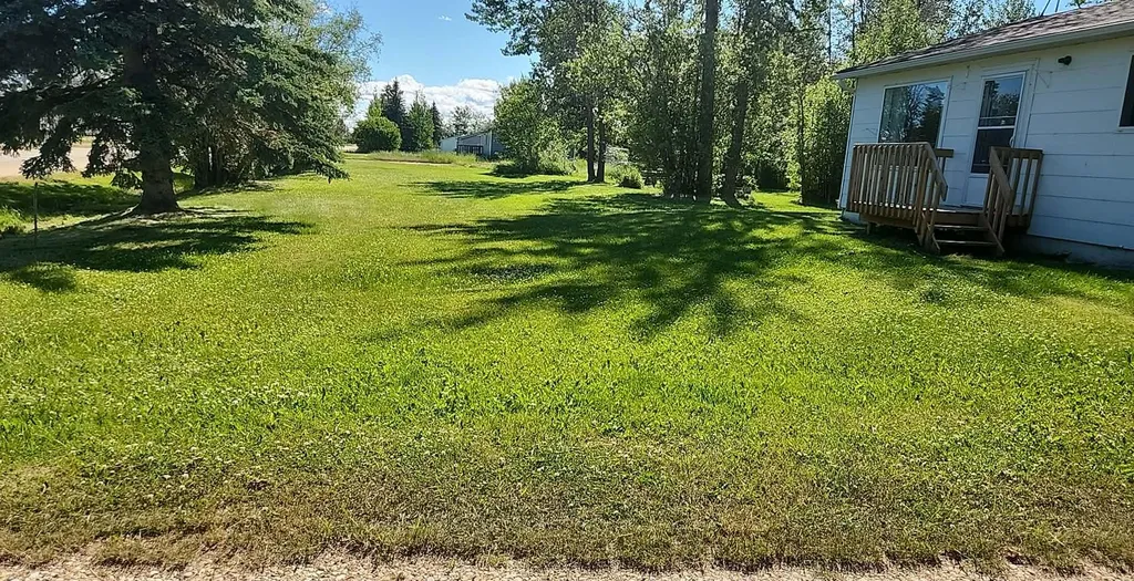19 1st Avenue SW Joussard AB T0G 1J0