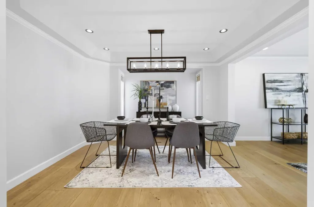 20 Mapleglade Close SE Calgary AB T2J 2G9