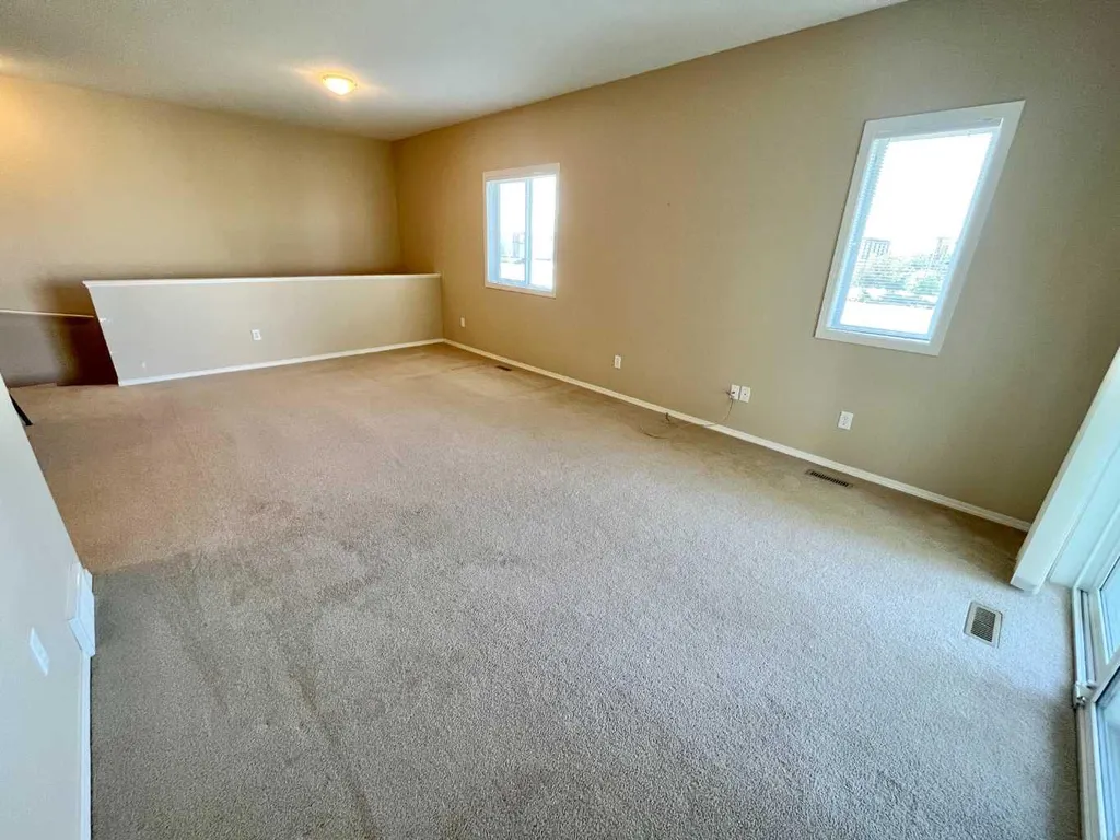 137 Silkstone Road W Lethbridge AB T1J3H6