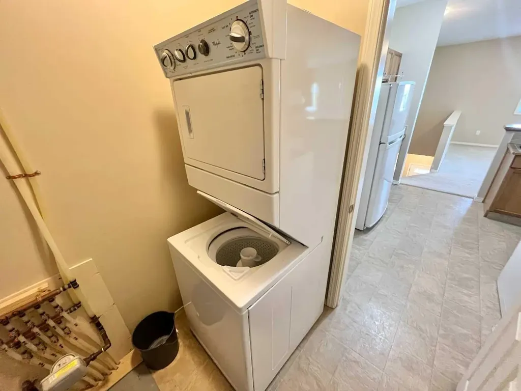 137 Silkstone Road W Lethbridge AB T1J3H6