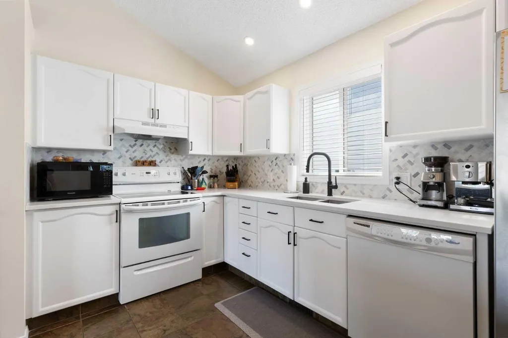 60 River Rock Circle SE Calgary AB T2C 4C3