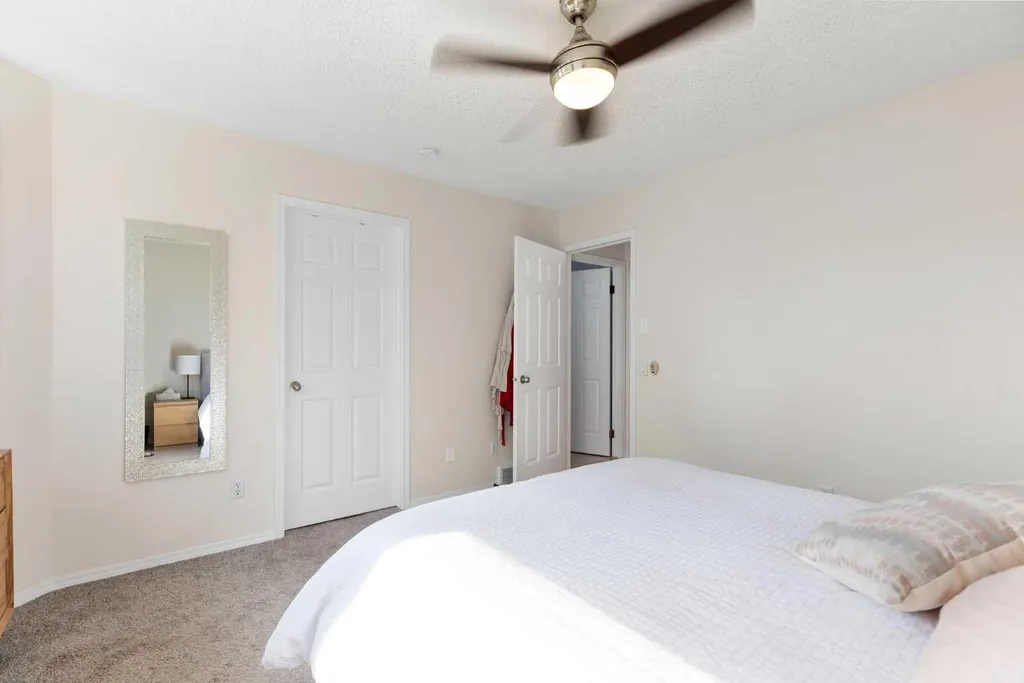 60 River Rock Circle SE Calgary AB T2C 4C3