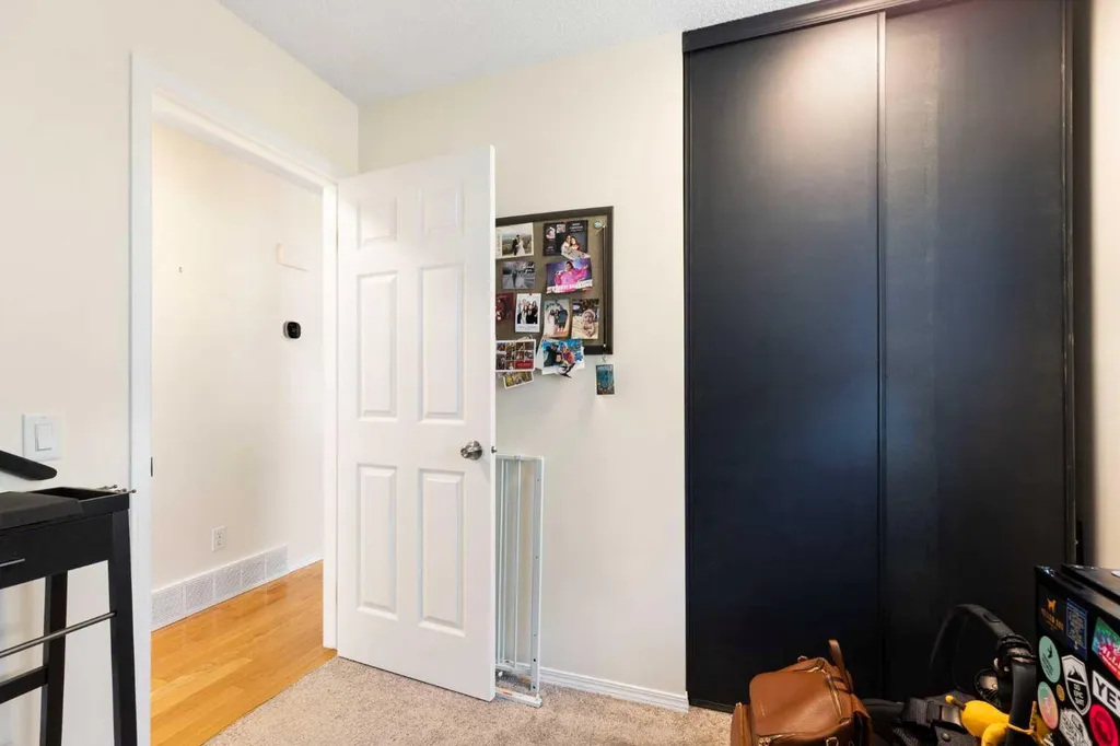 60 River Rock Circle SE Calgary AB T2C 4C3