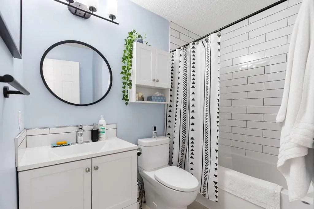 60 River Rock Circle SE Calgary AB T2C 4C3
