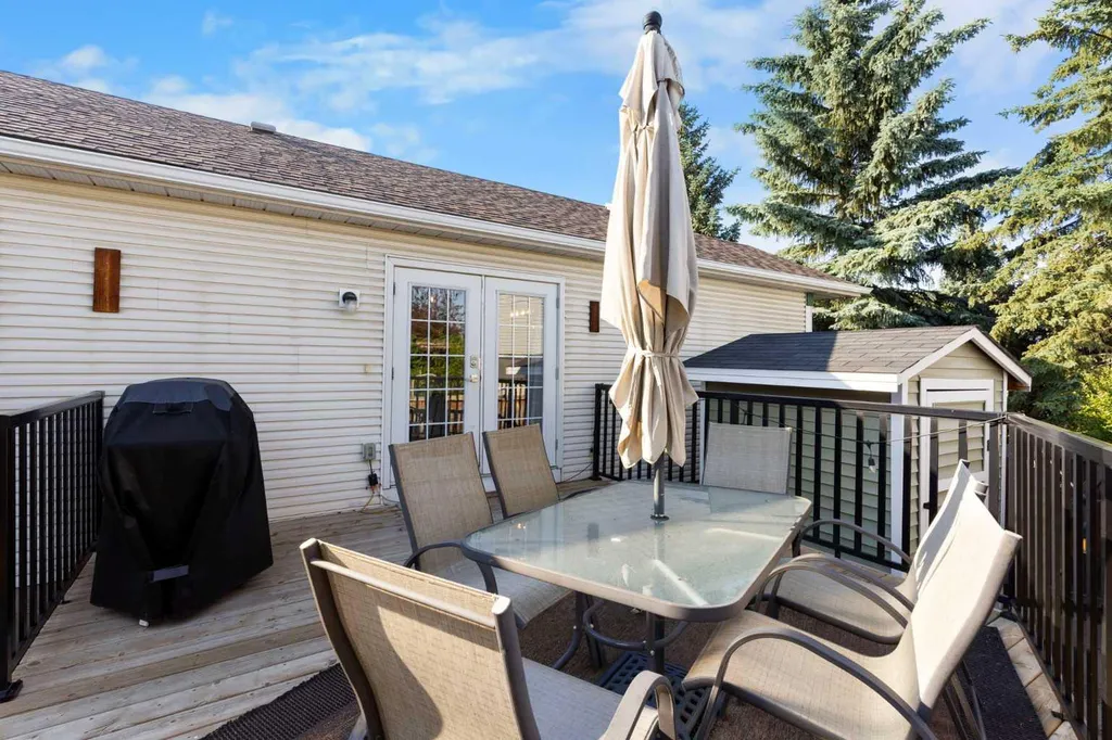 60 River Rock Circle SE Calgary AB T2C 4C3