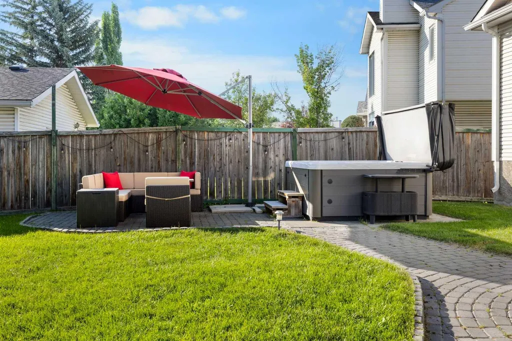 60 River Rock Circle SE Calgary AB T2C 4C3