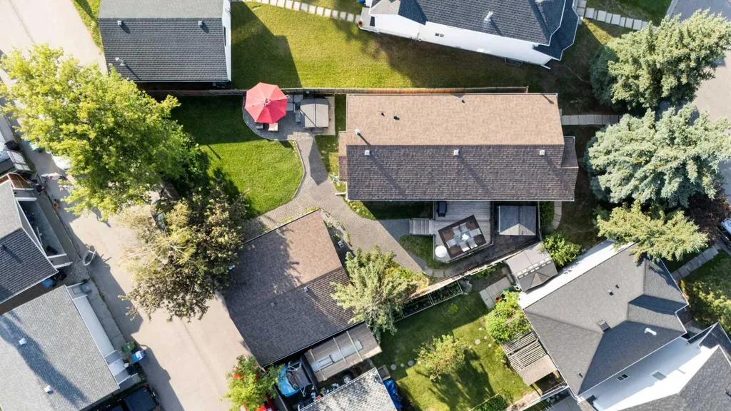 60 River Rock Circle SE Calgary AB T2C 4C3