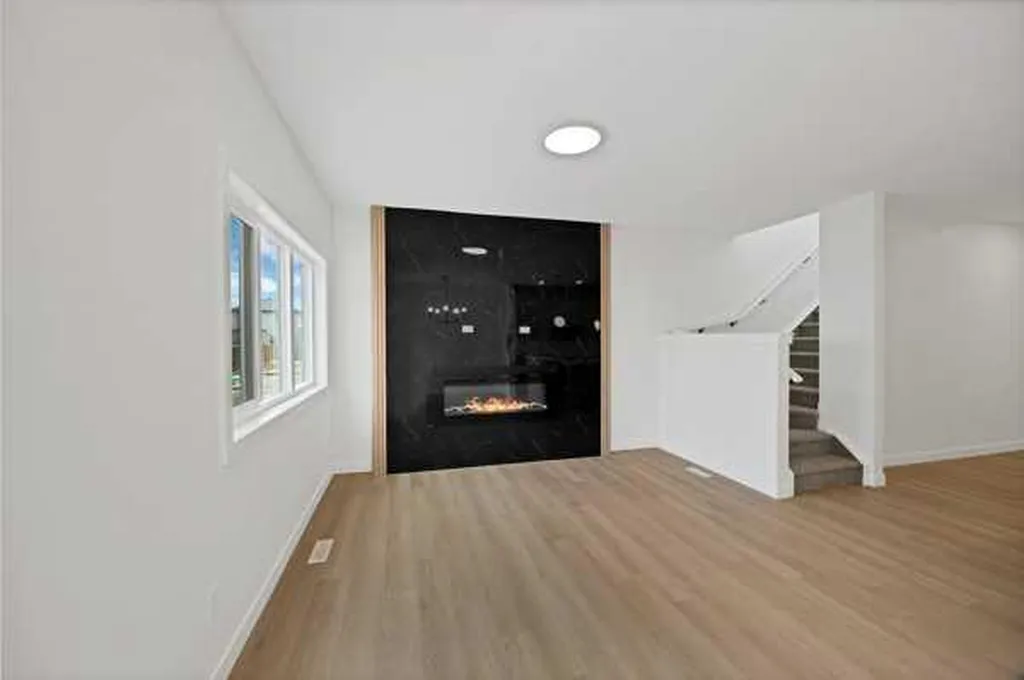 82 Heritage Circle Cochrane AB T4C 3G9