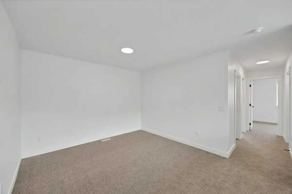82 Heritage Circle Cochrane AB T4C 3G9