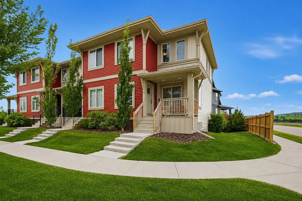32 Horseshoe Crescent Cochrane AB T4C2P4