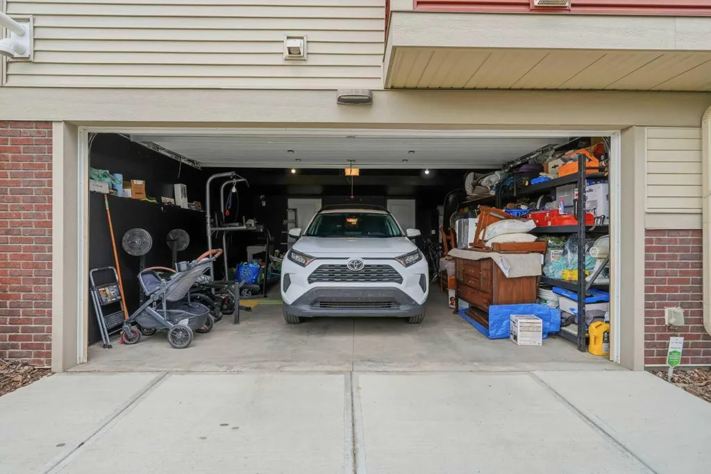 32 Horseshoe Crescent Cochrane AB T4C2P4