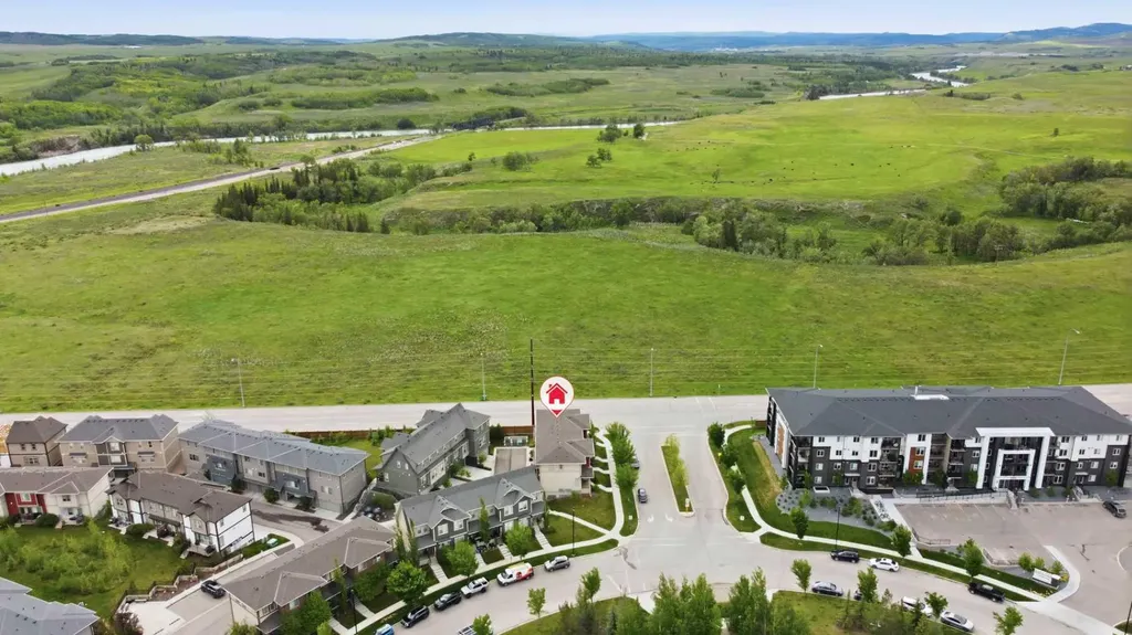 32 Horseshoe Crescent Cochrane AB T4C2P4