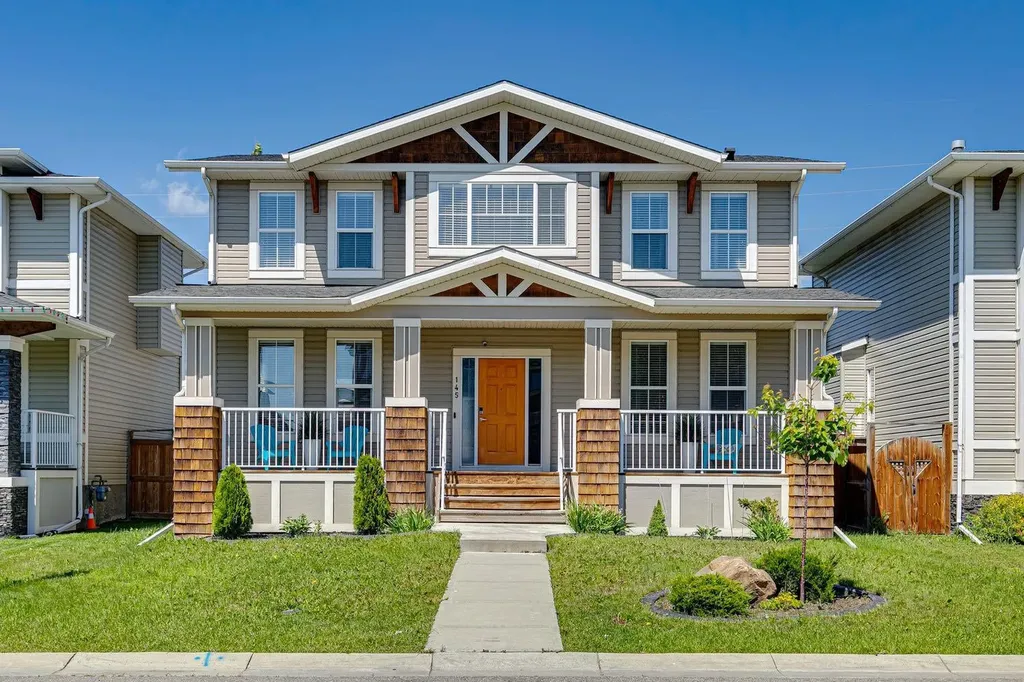 145 Rainbow Falls Glen Chestermere AB T1X 0S5