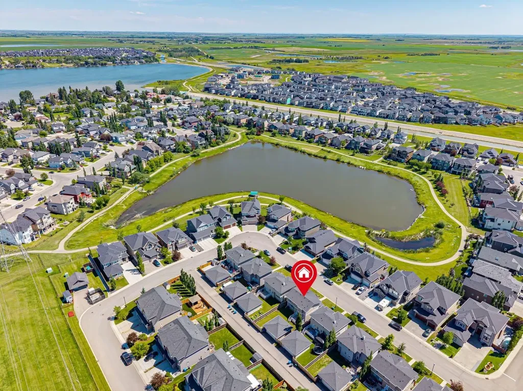 145 Rainbow Falls Glen Chestermere AB T1X 0S5