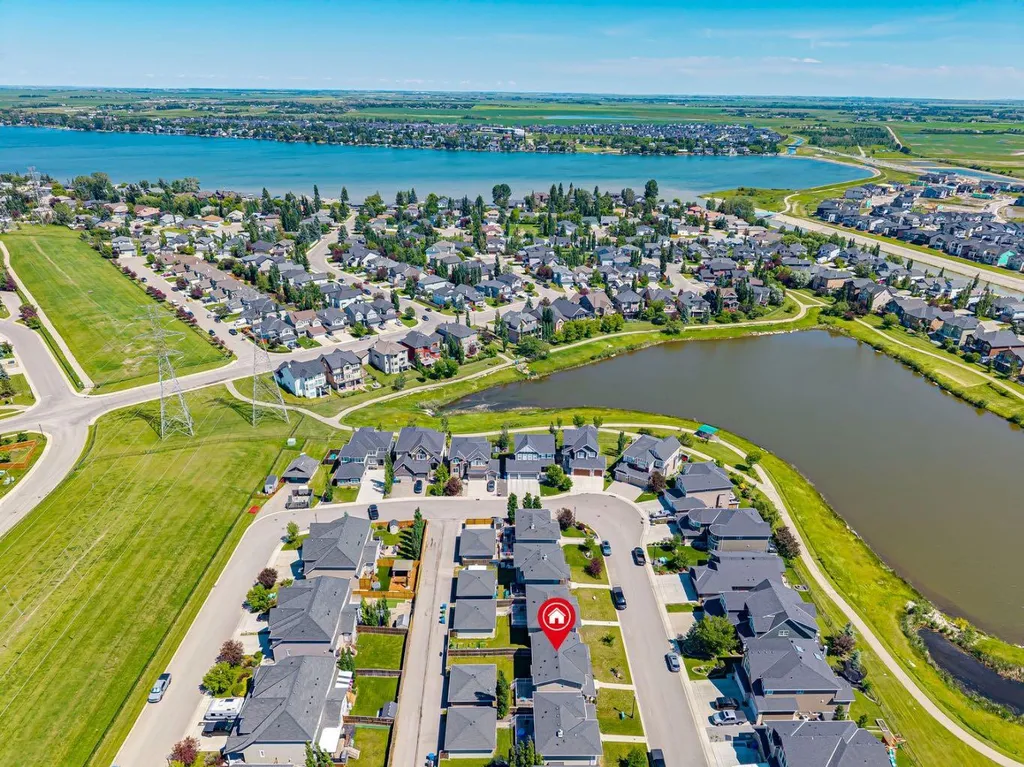 145 Rainbow Falls Glen Chestermere AB T1X 0S5