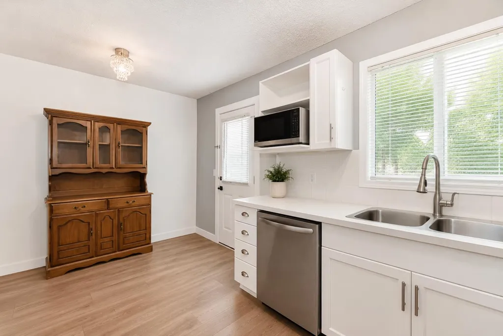 101 Hidden Valley Villas NW Calgary AB T3A 5W7