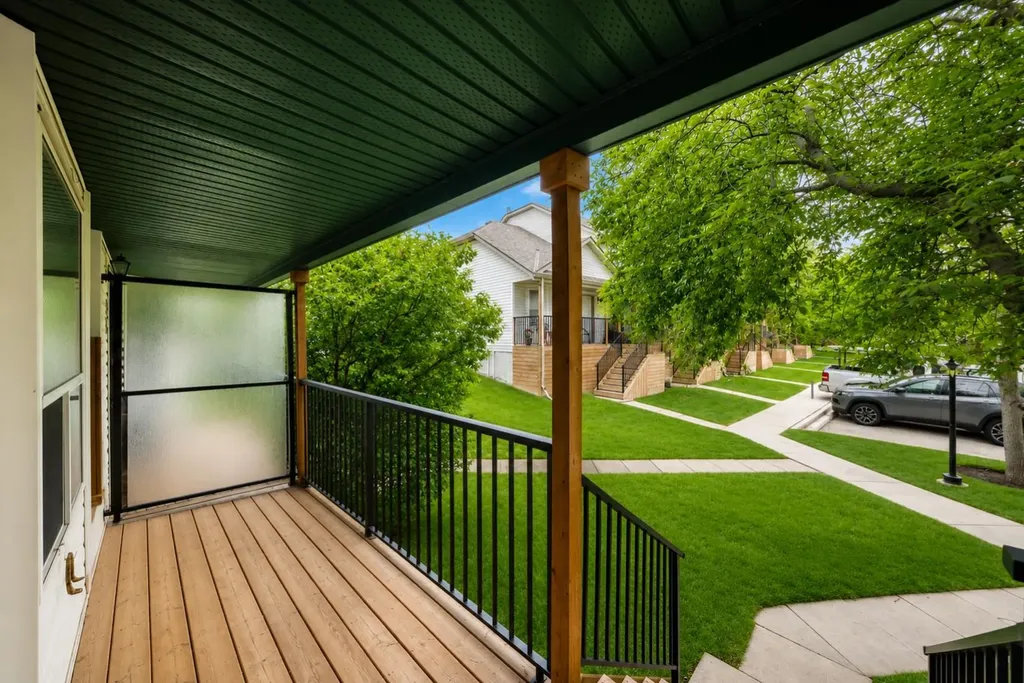 101 Hidden Valley Villas NW Calgary AB T3A 5W7
