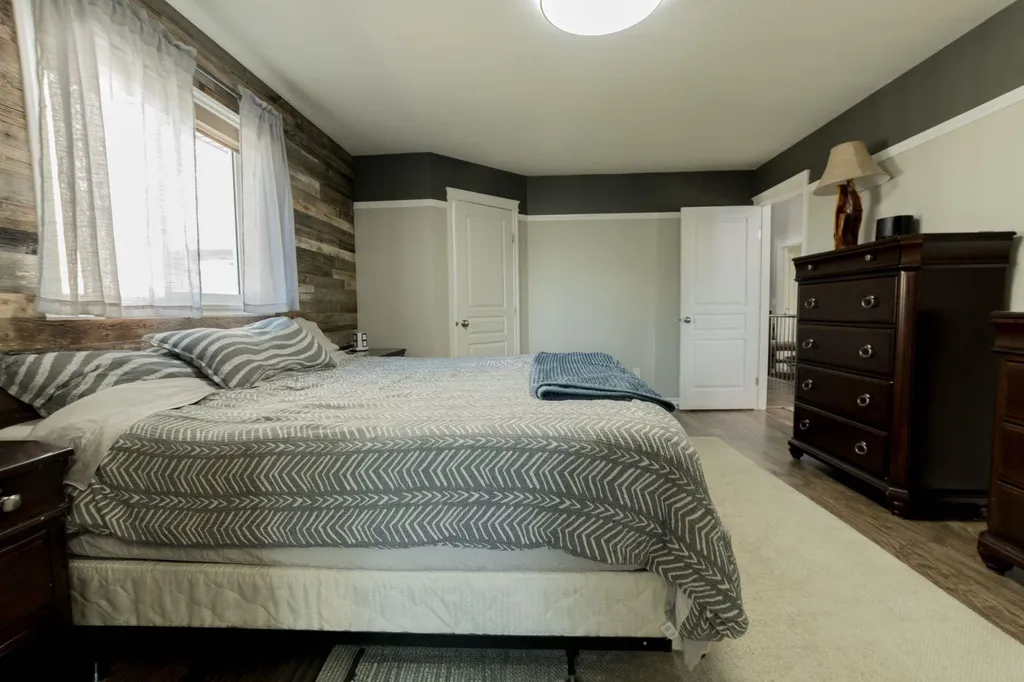 12614 106 Street Grande Prairie AB T8V 2M3