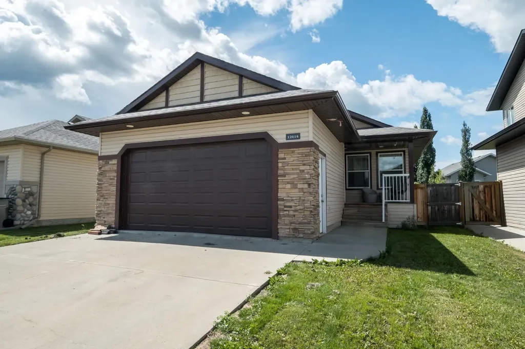 12614 106 Street Grande Prairie AB T8V 2M3